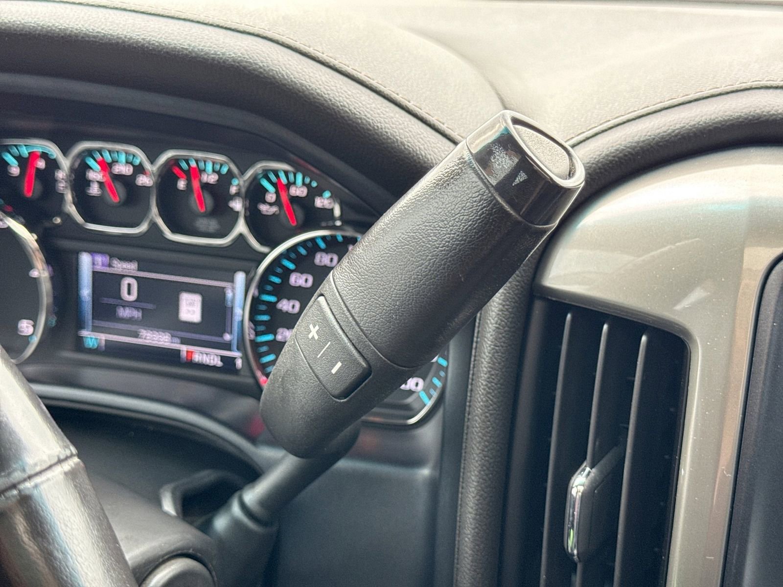 Used 2019 Chevrolet Silverado 2500 High Country image 32