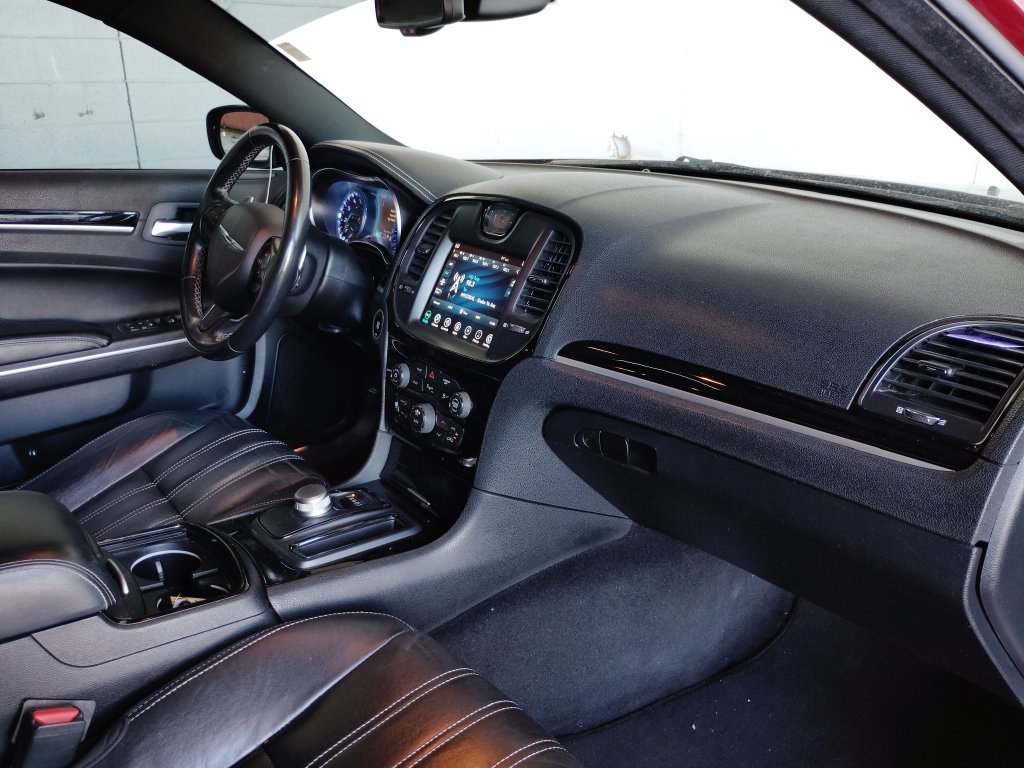 Used 2021 Chrysler 300 S RWD image 13