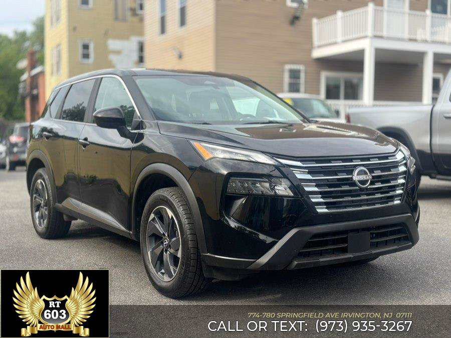 Used 2025 Nissan Rogue SV FWD image 3