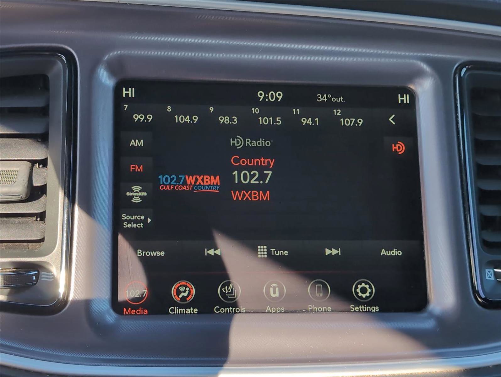 Used 2020 Dodge Challenger R/T w/ Plus Package image 17