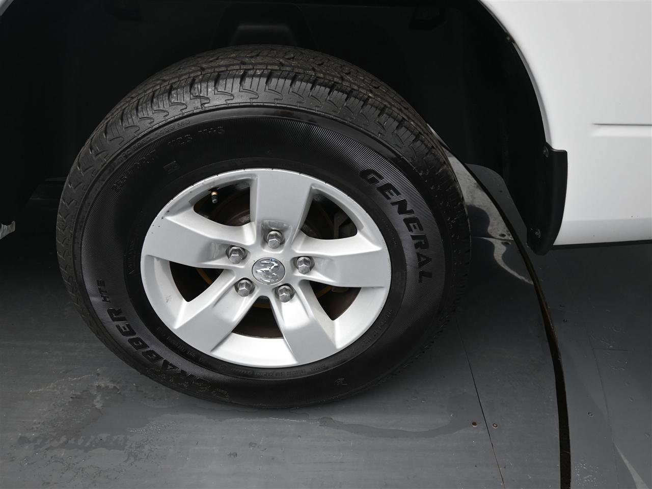 Used 2016 RAM 1500 Tradesman w/ Power & Remote Entry Group image 16