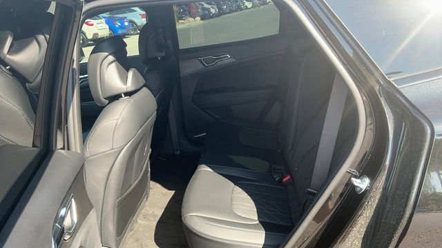 Used 2025 Kia Sportage X-Line image 38