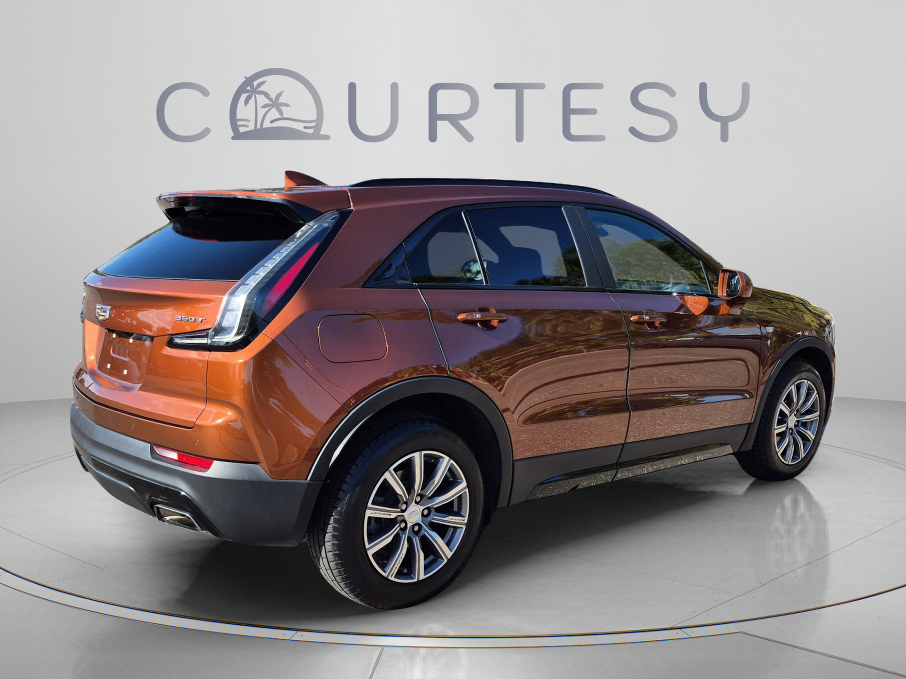Used 2020 Cadillac XT4 Sport w/ Driver Awareness Package FWD image 5