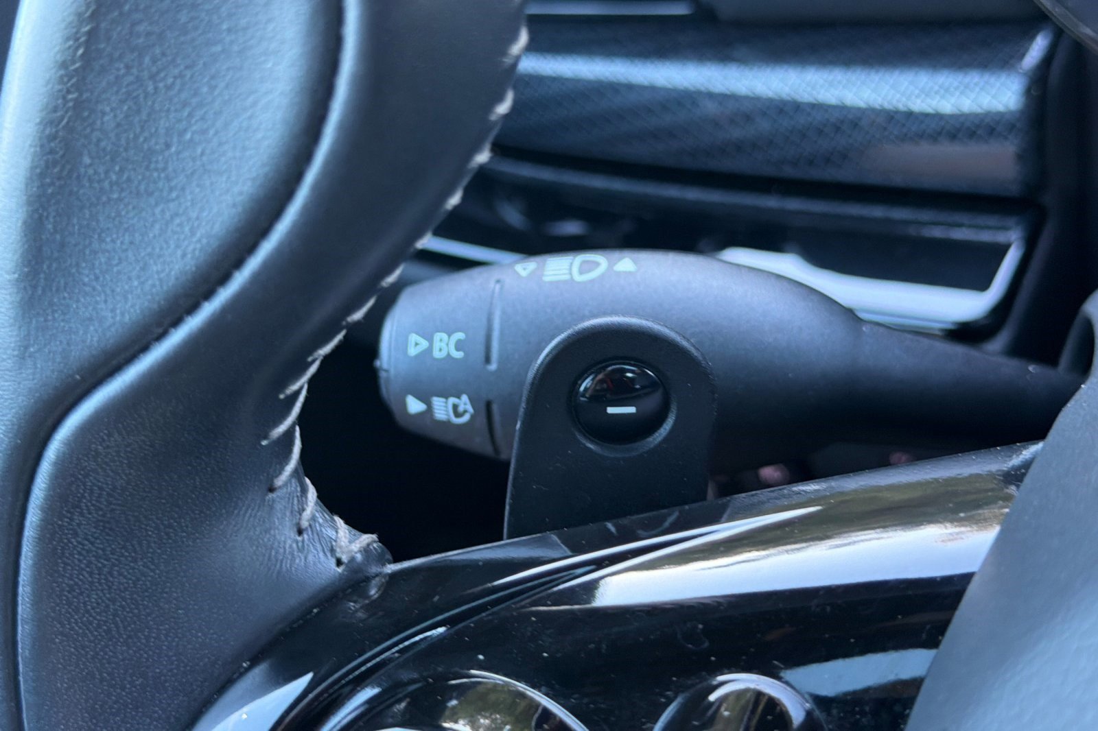 Used 2021 MINI Cooper Clubman S w/ Driver Assistance Package image 32