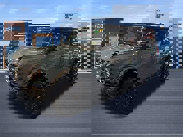 Used 2023 Ford Bronco Black Diamond image 2