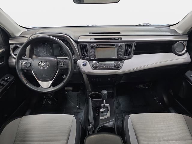 Used 2018 Toyota RAV4 XLE AWD/4WD image 10