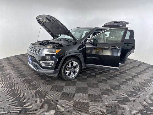 Used 2018 Jeep Compass Limited w/ Navigation Group AWD/4WD image 12