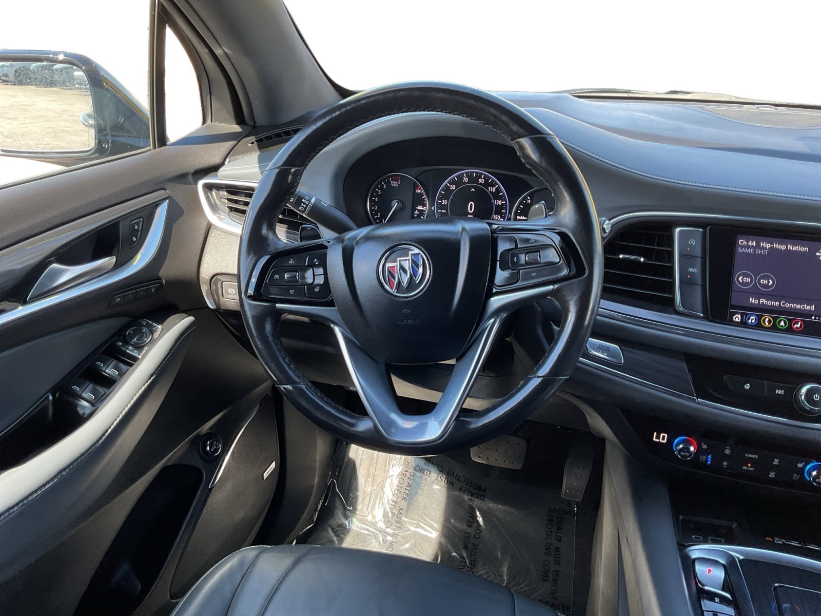 Used 2024 Buick Enclave Premium AWD/4WD image 11