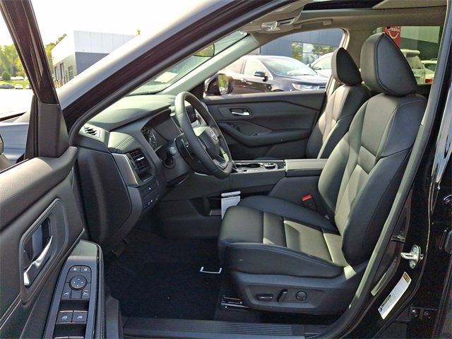 New 2026 Nissan Rogue SV w/ SV Premium Package image 5