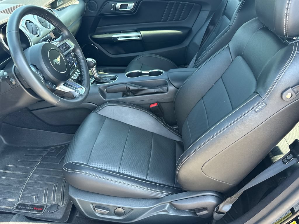 Used 2022 Ford Mustang GT Premium w/ Black Accent Package RWD image 9