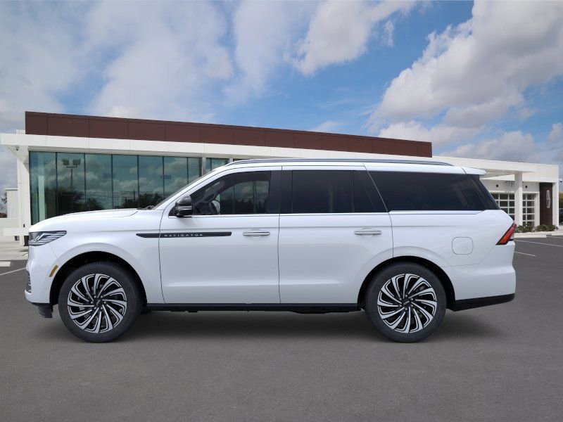 New 2025 Lincoln Navigator Black Label image 3