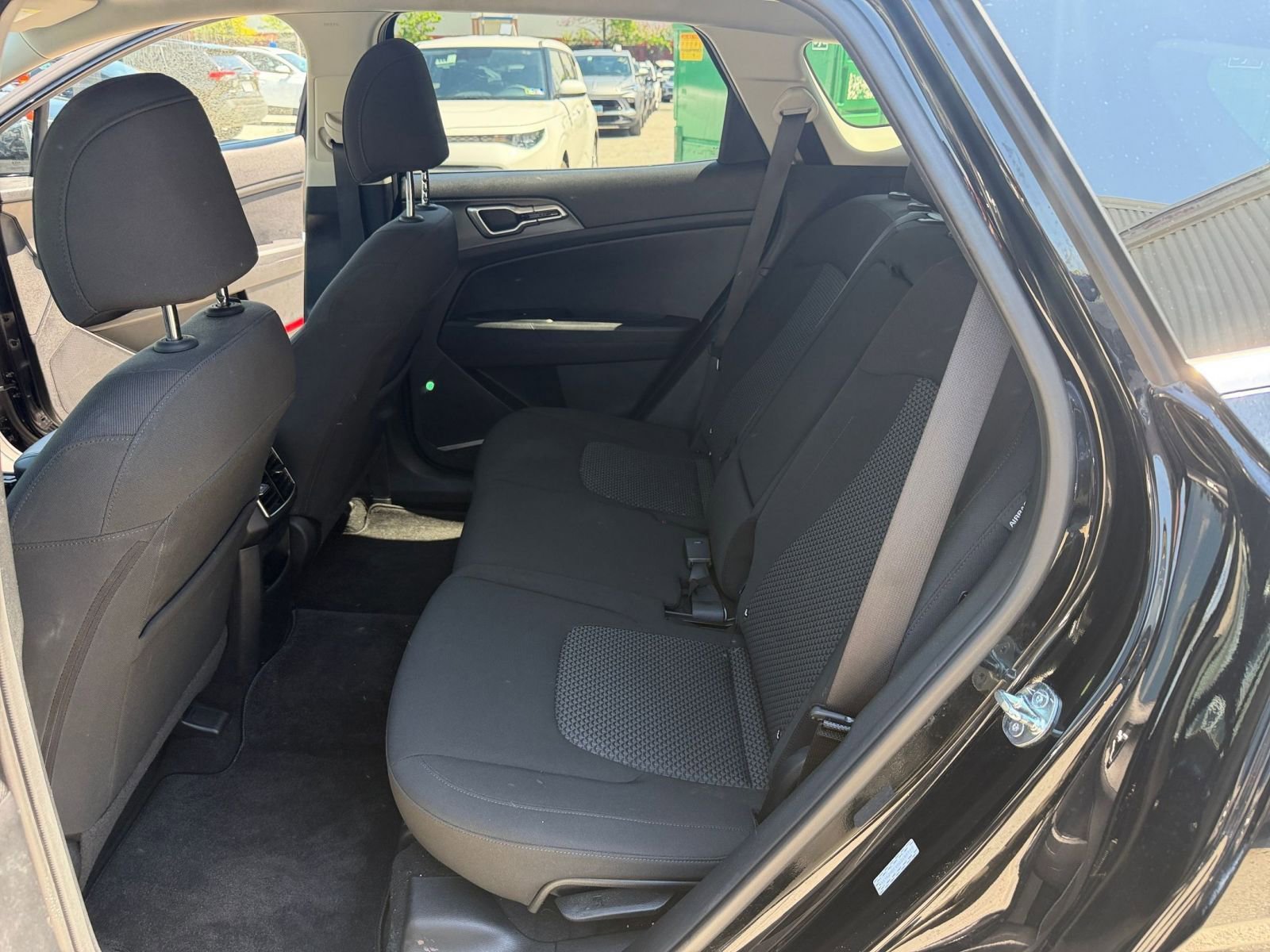 Used 2025 Kia Sportage LX FWD image 21
