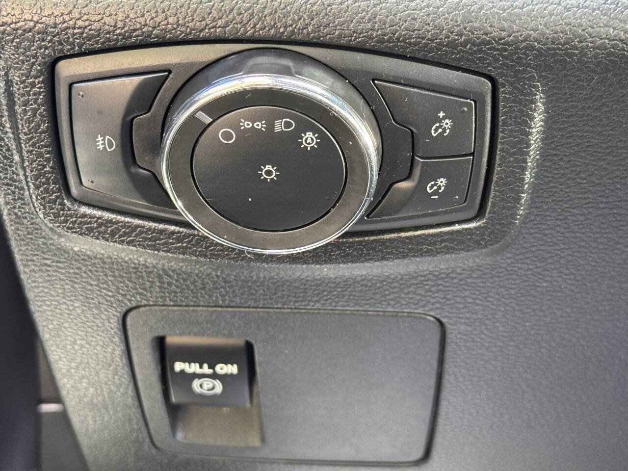 Used 2020 Ford Expedition Max XLT image 22