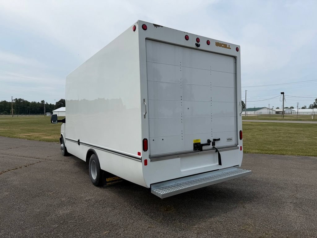 New 2026 Chevrolet Express 3500 w/ Power Convenience Package RWD image 6