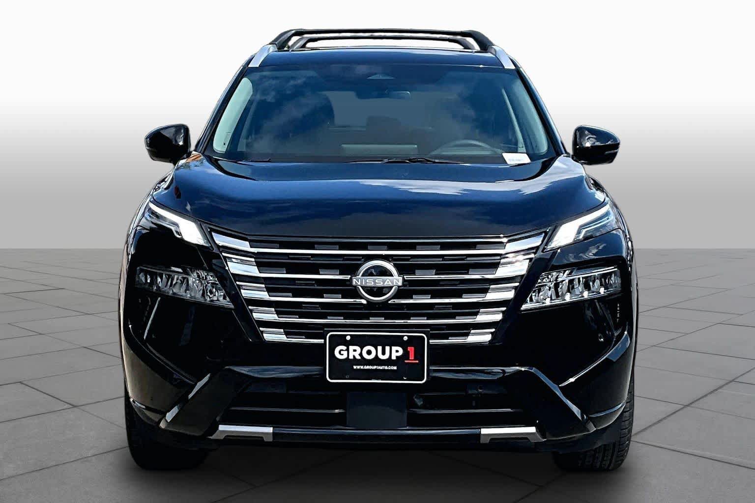 Certified 2025 Nissan Rogue Platinum w/ Platinum Premium Package FWD image 4