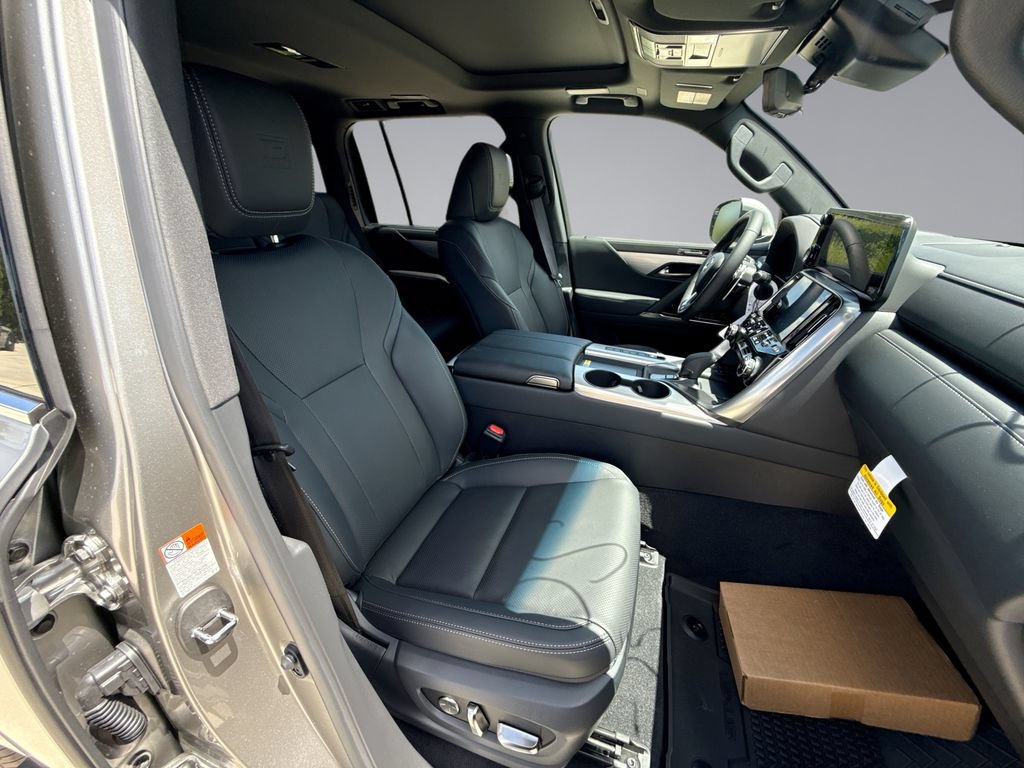 New 2026 Lexus LX 700h F Sport AWD/4WD image 16