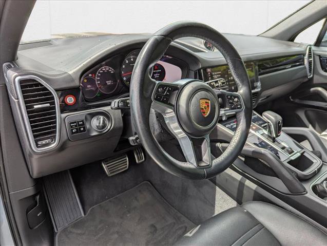 Used 2020 Porsche Cayenne S image 11