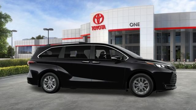 New 2026 Toyota Sienna XLE FWD image 16