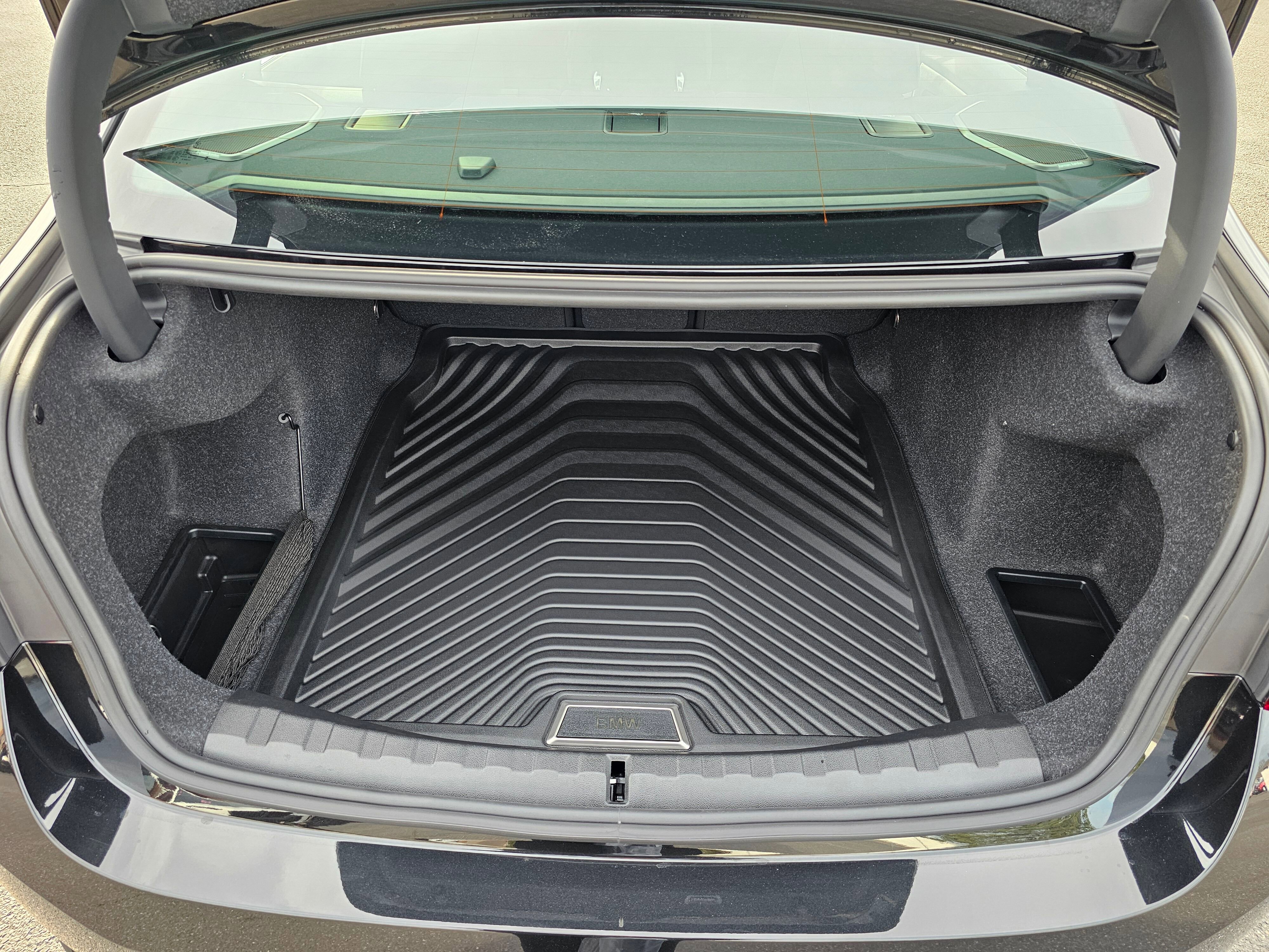 New 2026 BMW 330i xDrive Sedan w/ Premium Package image 30