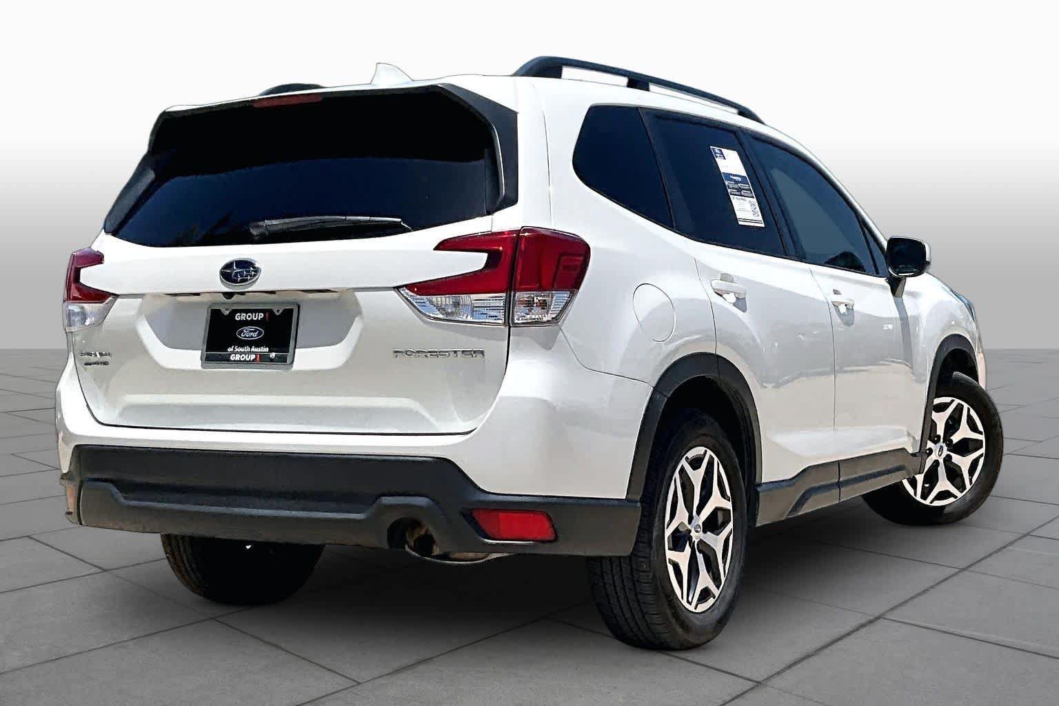 Used 2021 Subaru Forester Premium AWD/4WD image 13