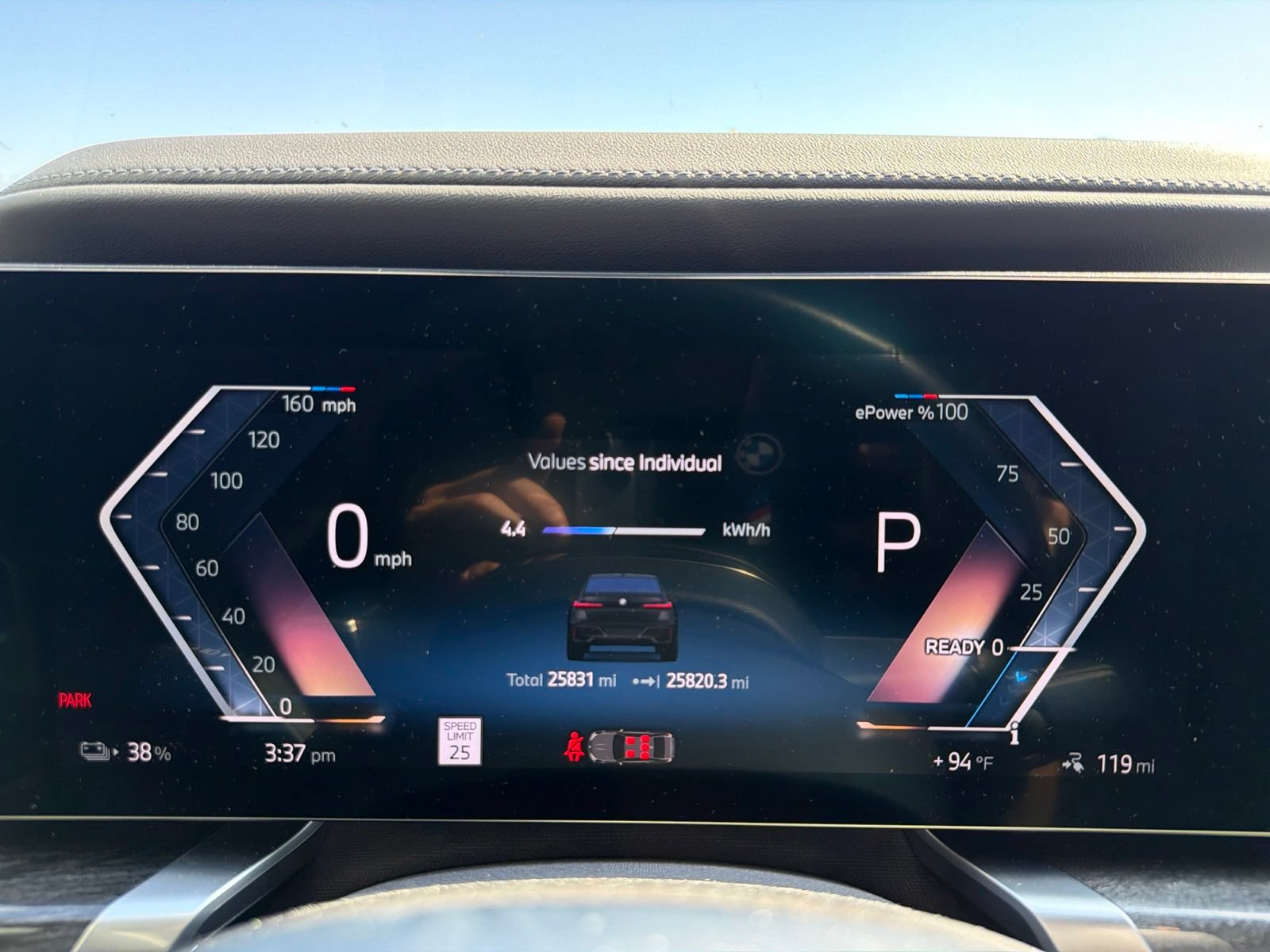 Used 2024 BMW i7 eDrive50 w/ M Sport Package RWD image 7