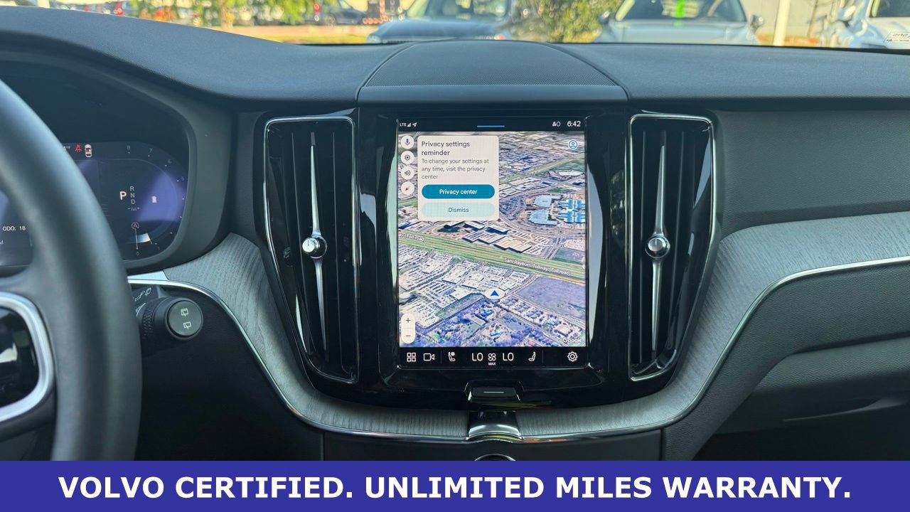 Certified 2025 Volvo XC60 B5 Plus AWD/4WD image 22