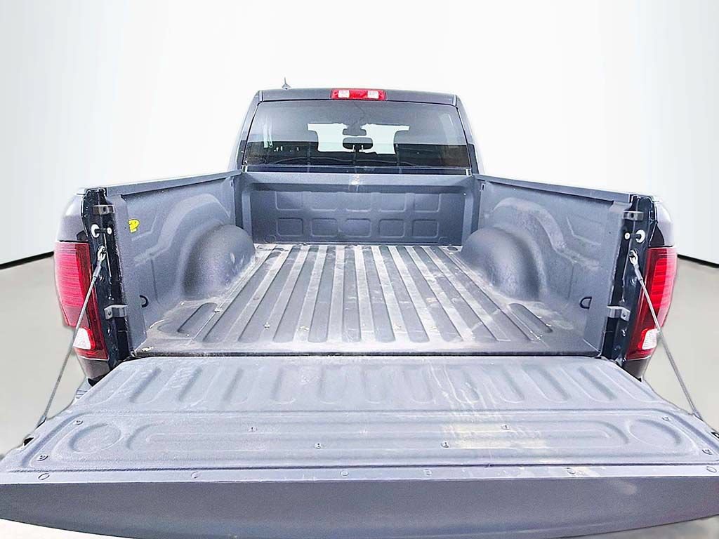 Used 2022 RAM 1500 Warlock AWD/4WD image 12