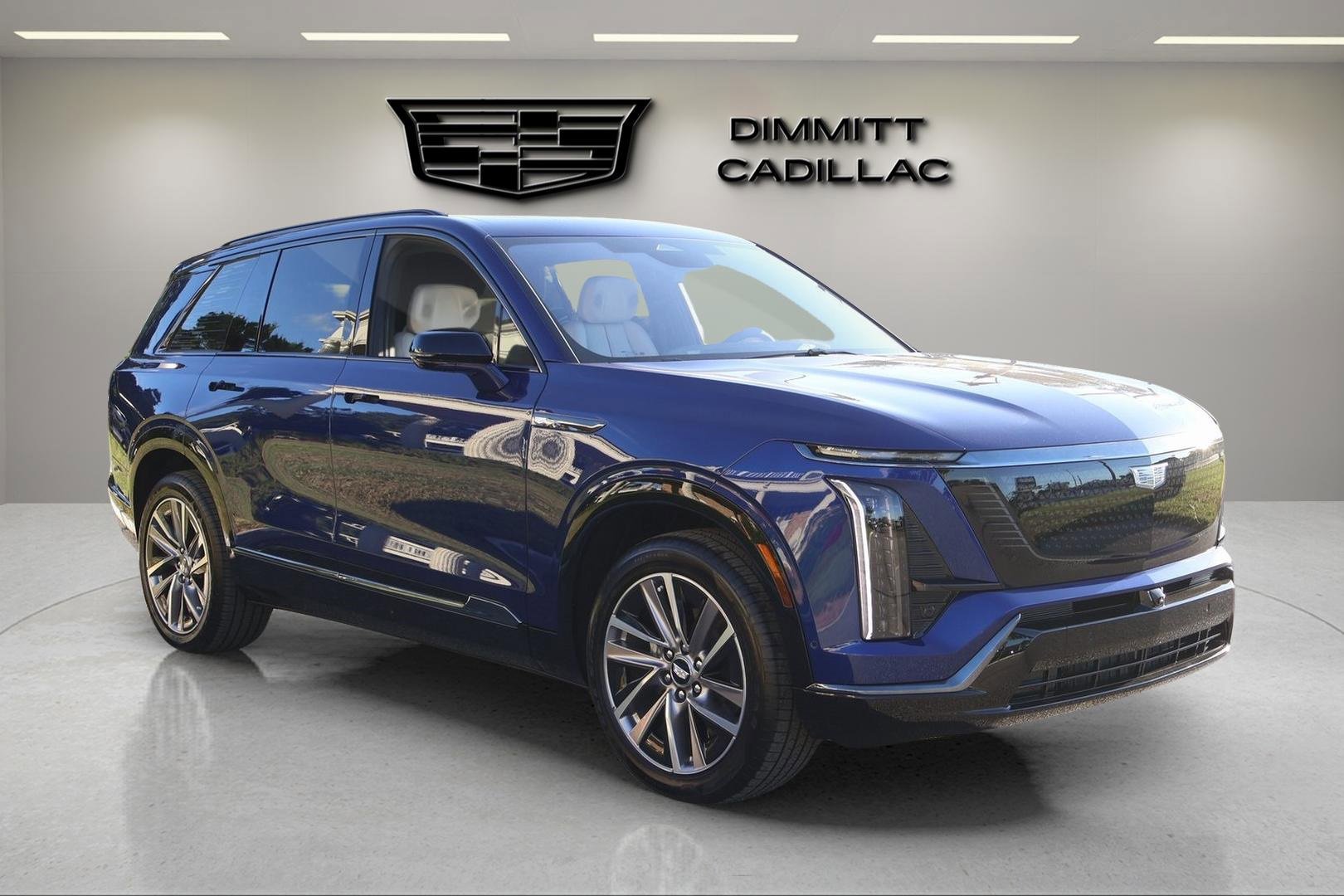 New 2026 Cadillac Vistiq Sport w/ LPO, Floor Liner Package image 7