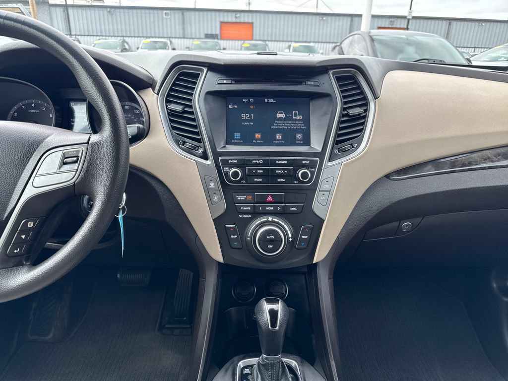 Used 2017 Hyundai Santa Fe Sport FWD image 17