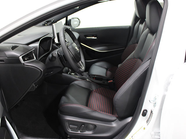 New 2026 Toyota Corolla XSE FWD image 5