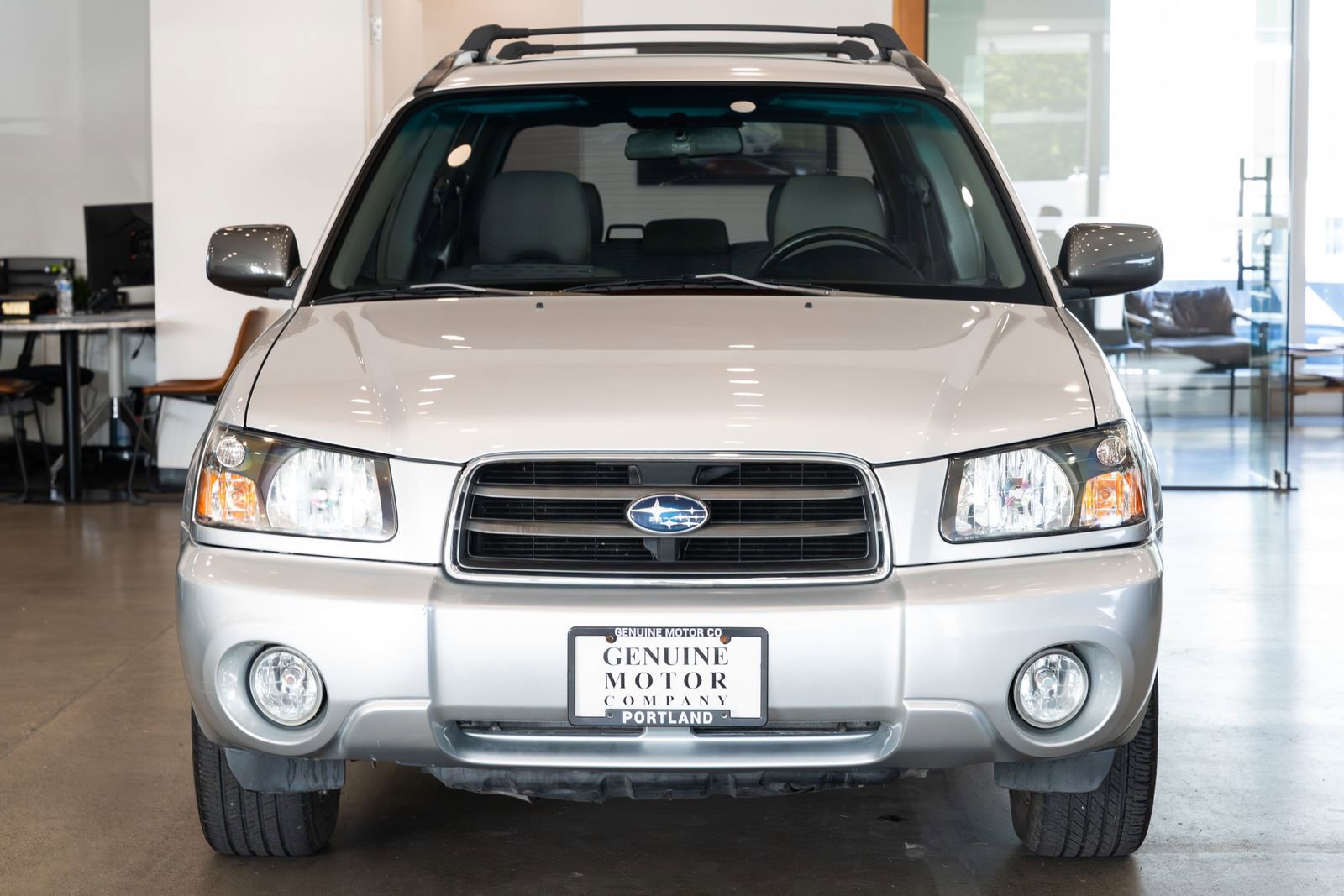 Used 2004 Subaru Forester 2.5XS AWD/4WD image 2