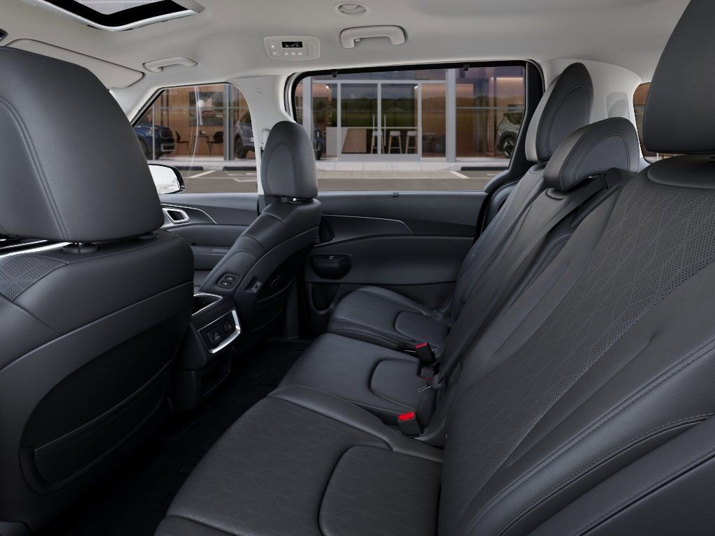 New 2026 Kia Carnival SX w/ SX Dark Edition Package FWD image 18