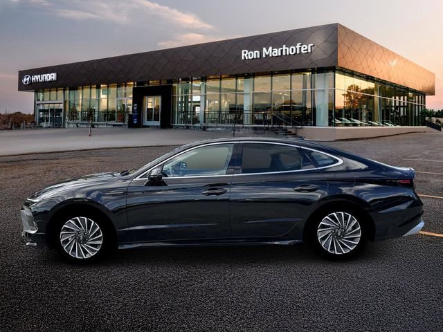 New 2026 Hyundai Sonata Limited FWD image 3