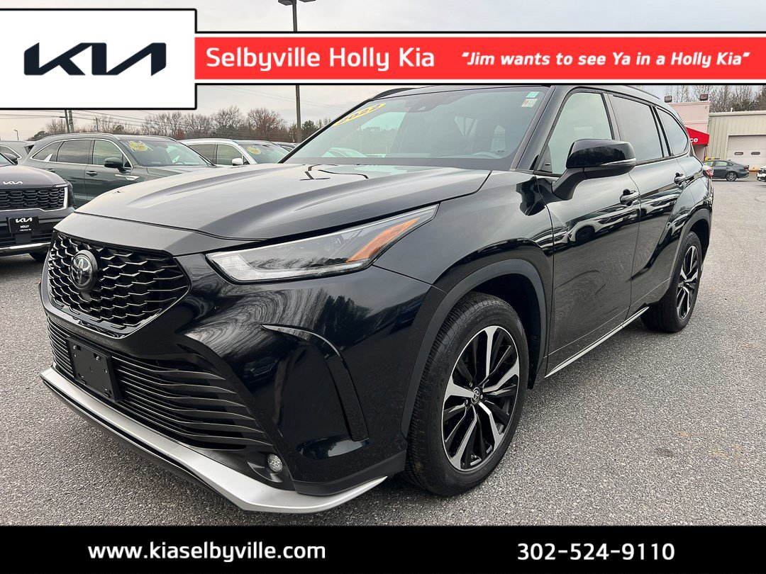 Used 2022 Toyota Highlander XSE image 1