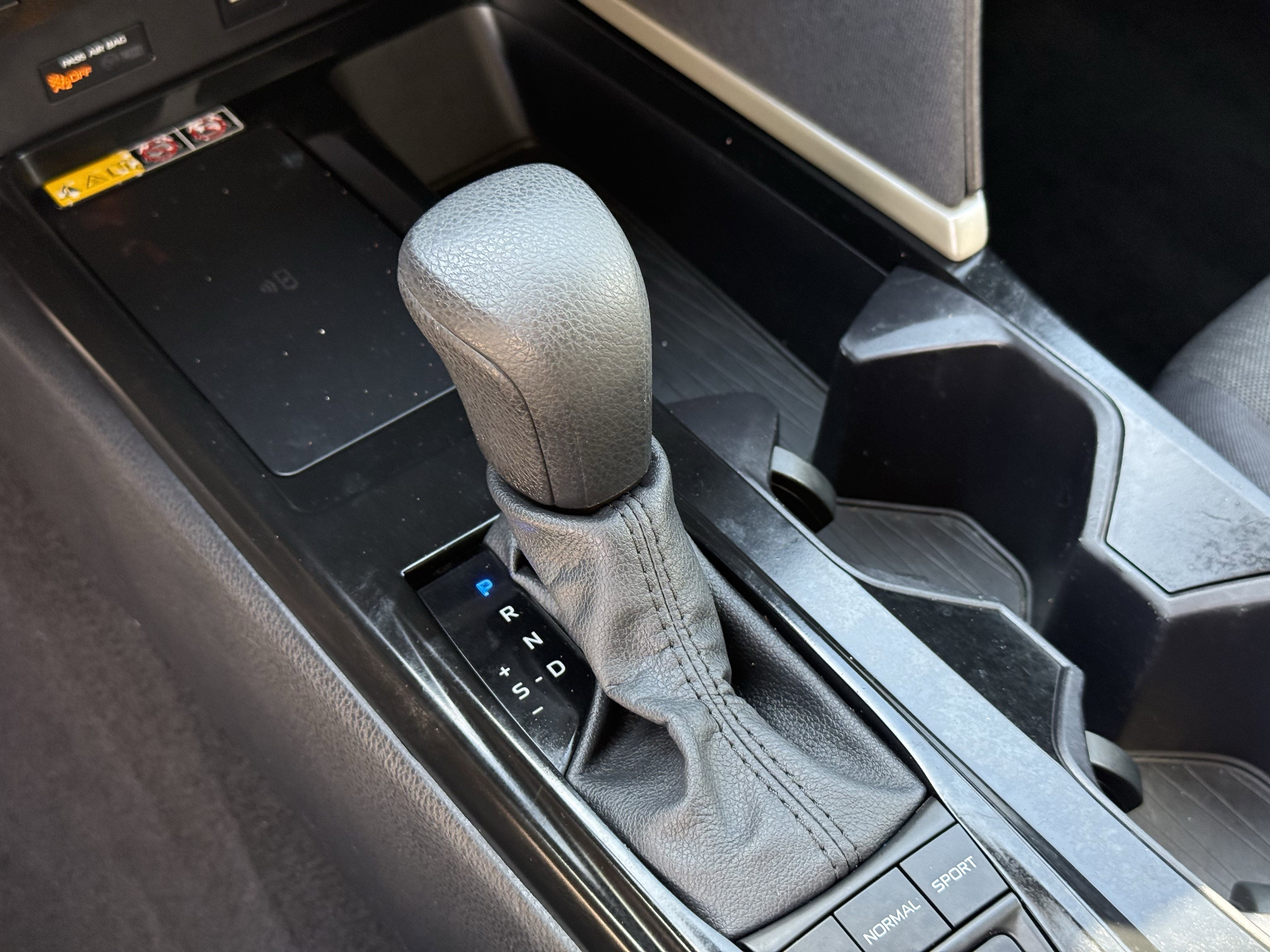 Used 2025 Toyota Camry LE FWD image 24