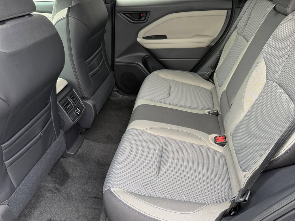 Used 2026 Subaru Forester Premium AWD/4WD image 11