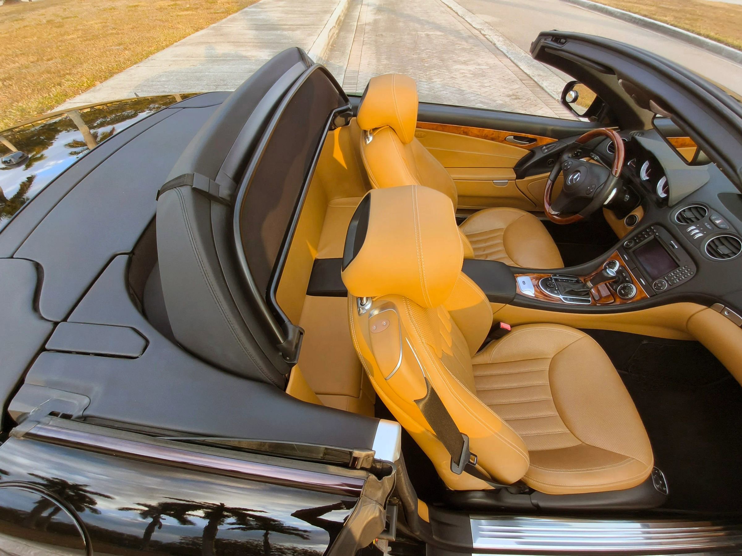 Used 2012 Mercedes-Benz SL 550 image 23