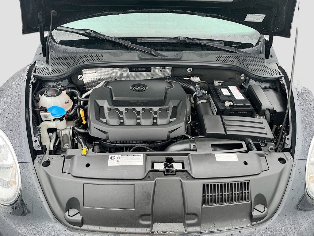 Used 2019 Volkswagen Beetle 2.0T S image 30