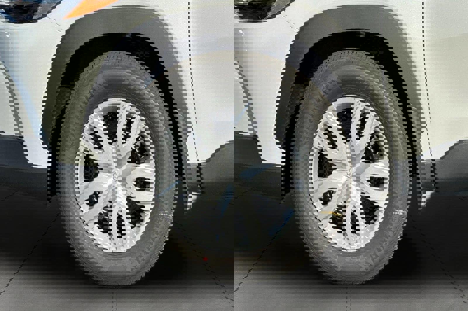 New 2026 Toyota Corolla Cross L image 32