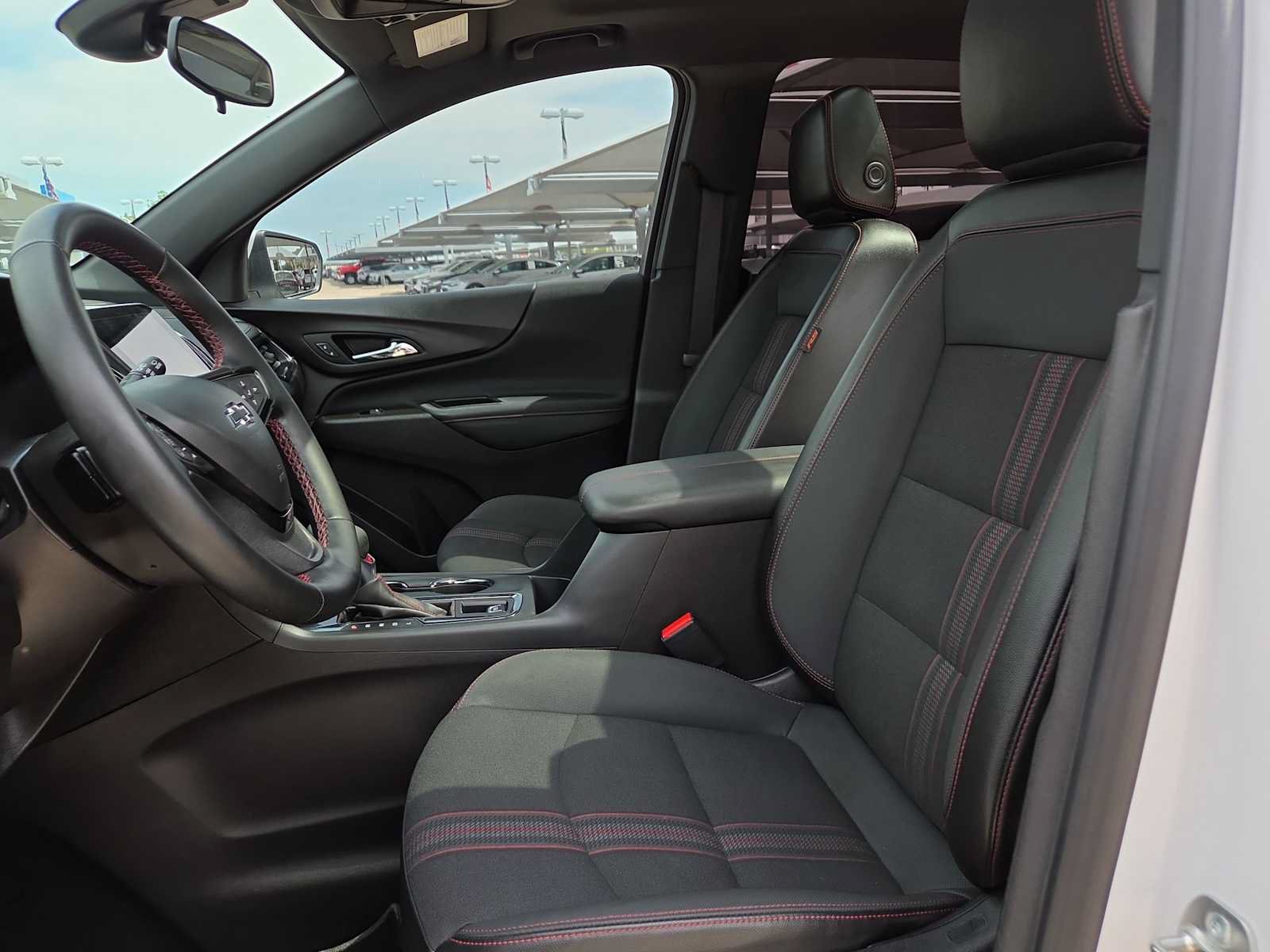 Used 2024 Chevrolet Equinox RS FWD image 15