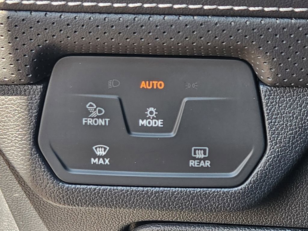 New 2026 Volkswagen Atlas SEL image 11