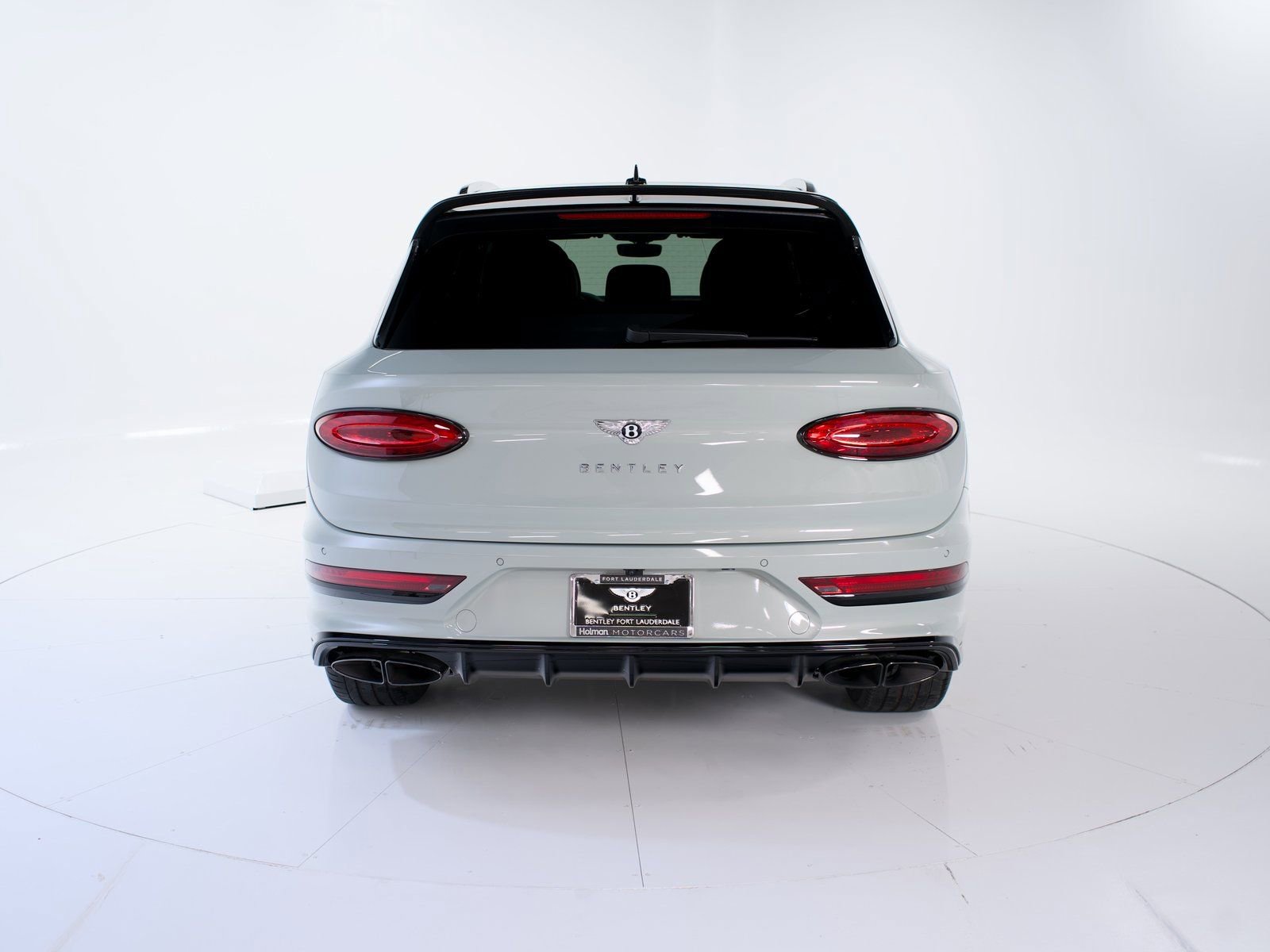 Certified 2025 Bentley Bentayga image 4