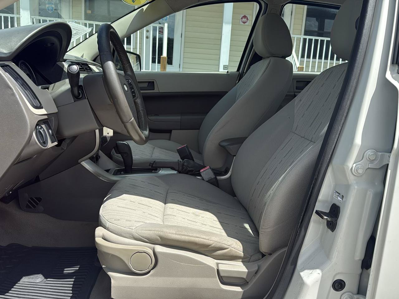 Used 2011 Ford Focus SE w/ 201A Rapid Spec Order Code FWD image 26