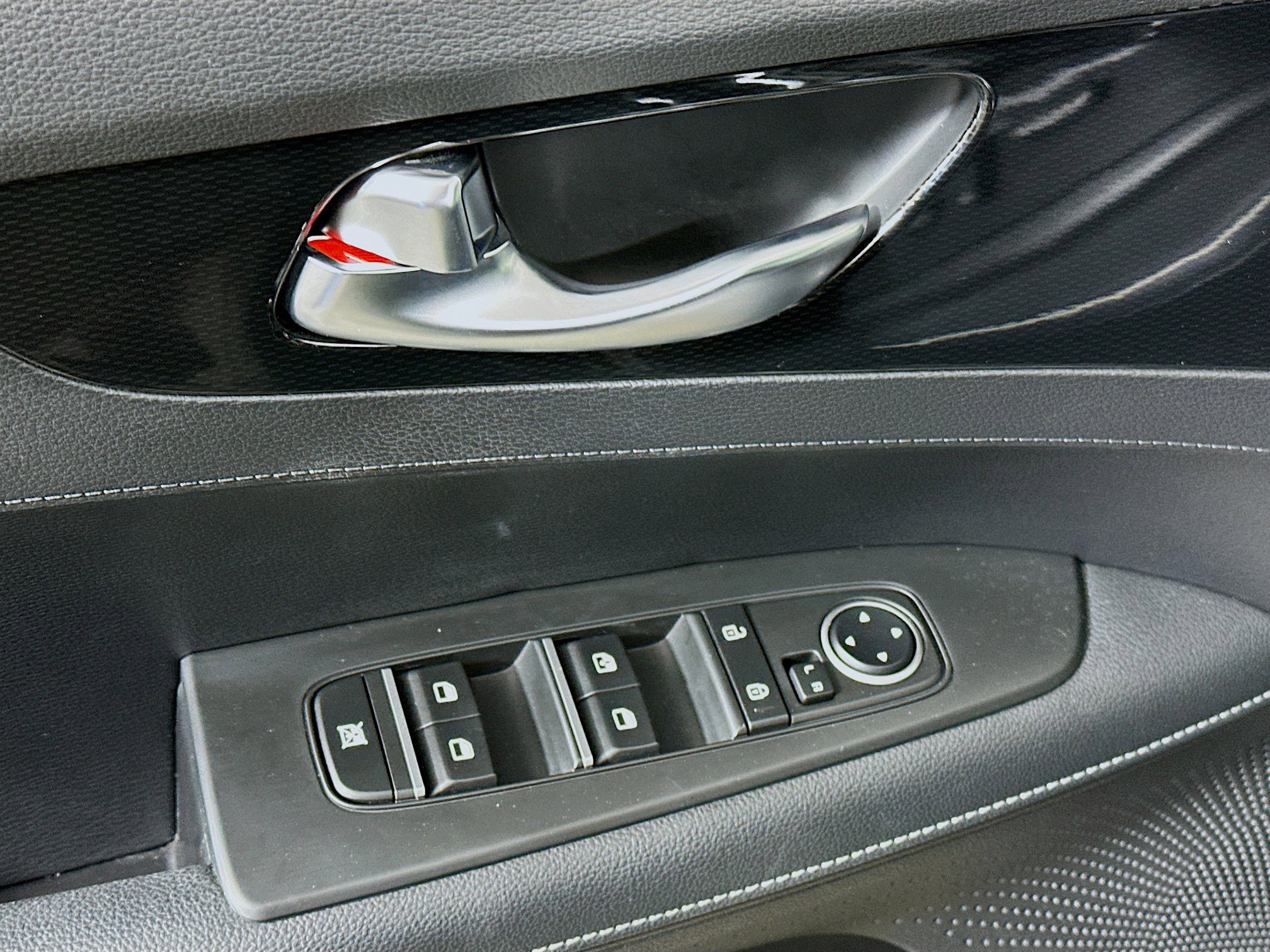 Used 2023 Kia Forte GT-Line w/ GT-Line Premium Package image 15