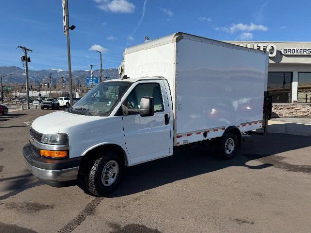 Used 2020 Chevrolet Express 3500 w/ Power Convenience Package RWD image 3
