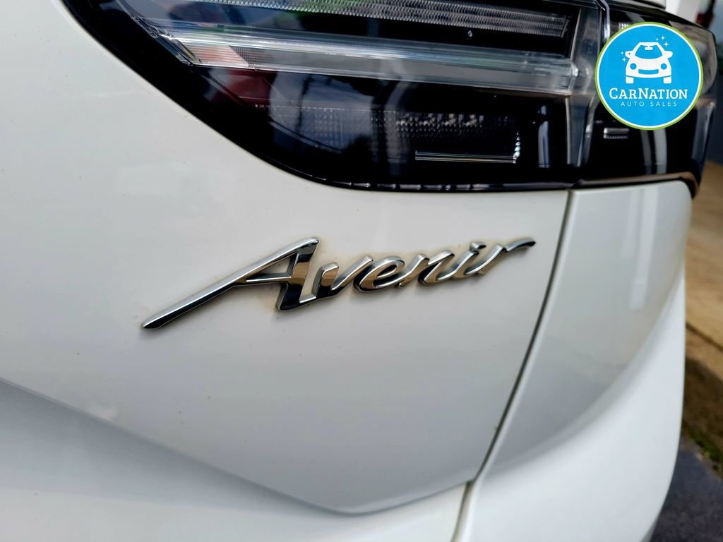 Used 2021 Buick Envision Avenir w/ Technology Package II AWD/4WD image 34