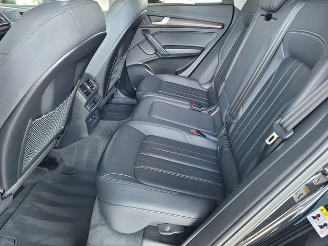 Used 2023 Audi Q5 2.0T Premium w/ Convenience Package AWD/4WD image 15