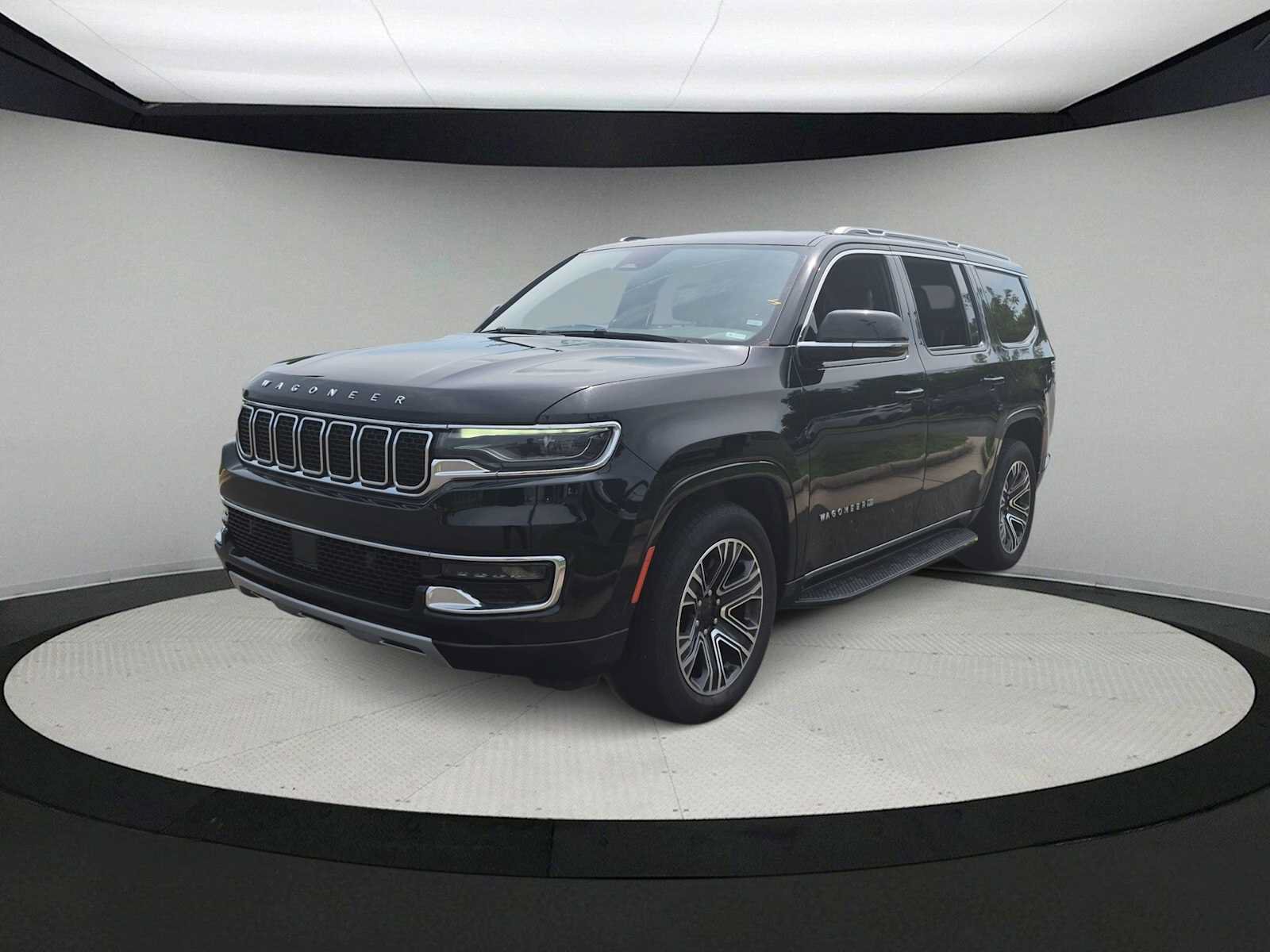 Used 2024 Jeep Wagoneer Series II w/ Flexible Seating Group AWD/4WD image 4