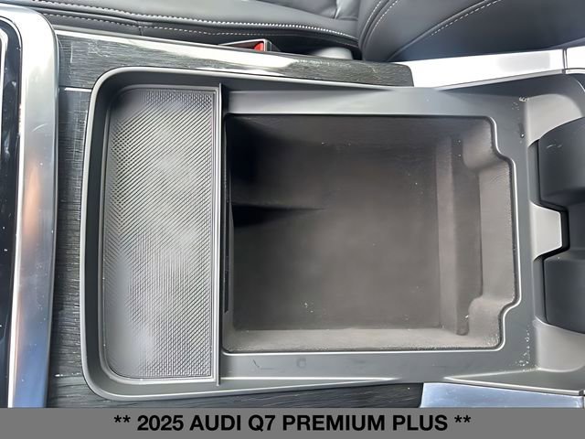 Used 2025 Audi Q7 3.0T Premium Plus AWD/4WD image 43