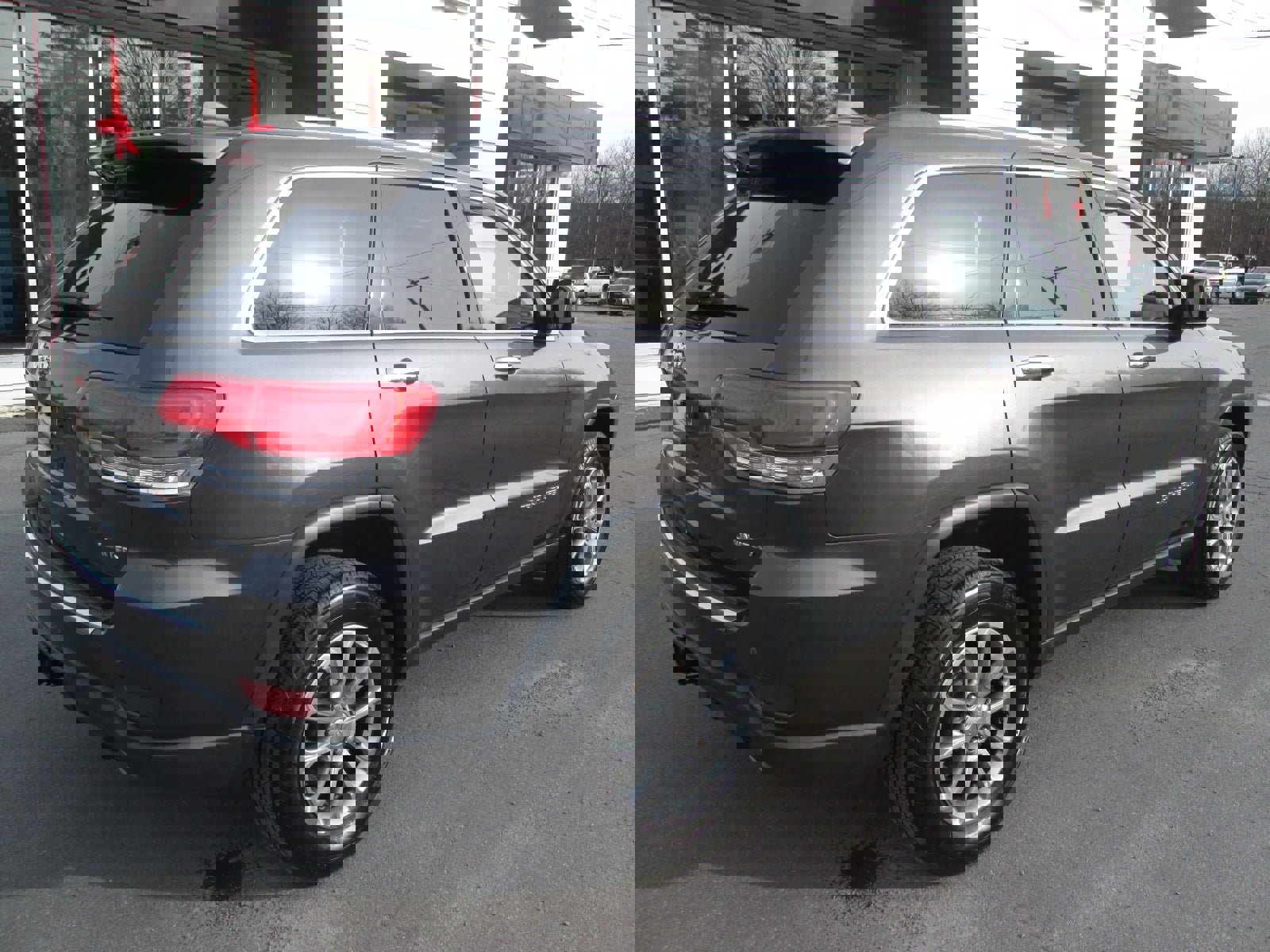 Used 2014 Jeep Grand Cherokee Limited w/ Trailer Tow Group IV image 5